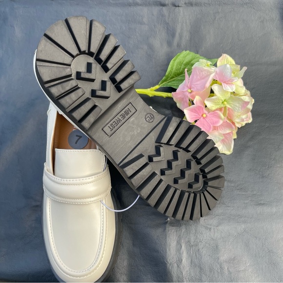 Nine West Women Ivory Platform Slip On Genial Penny Loafers Shoes Size 7 M - Picture 6 of 7